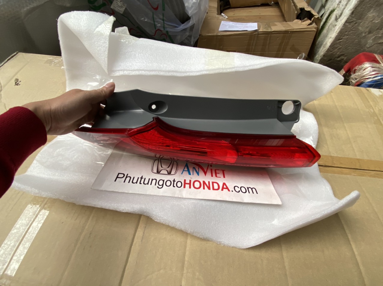 Đèn hậu miếng trên bên lái xe Honda CRV 2016-2017